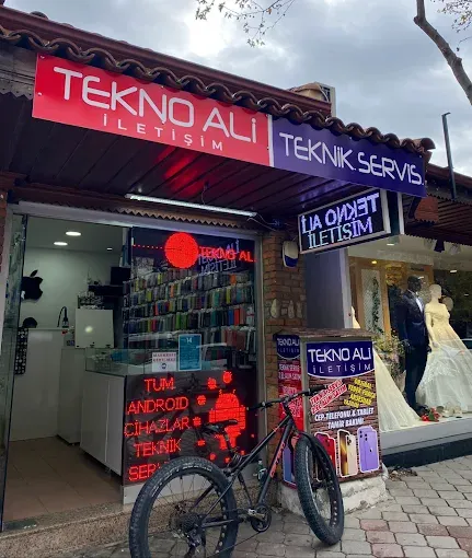 Fethiye cep telefonu tamircisi TeknoAli servis tezgahı